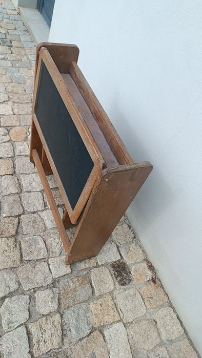 Mesa de criança madeira antiga