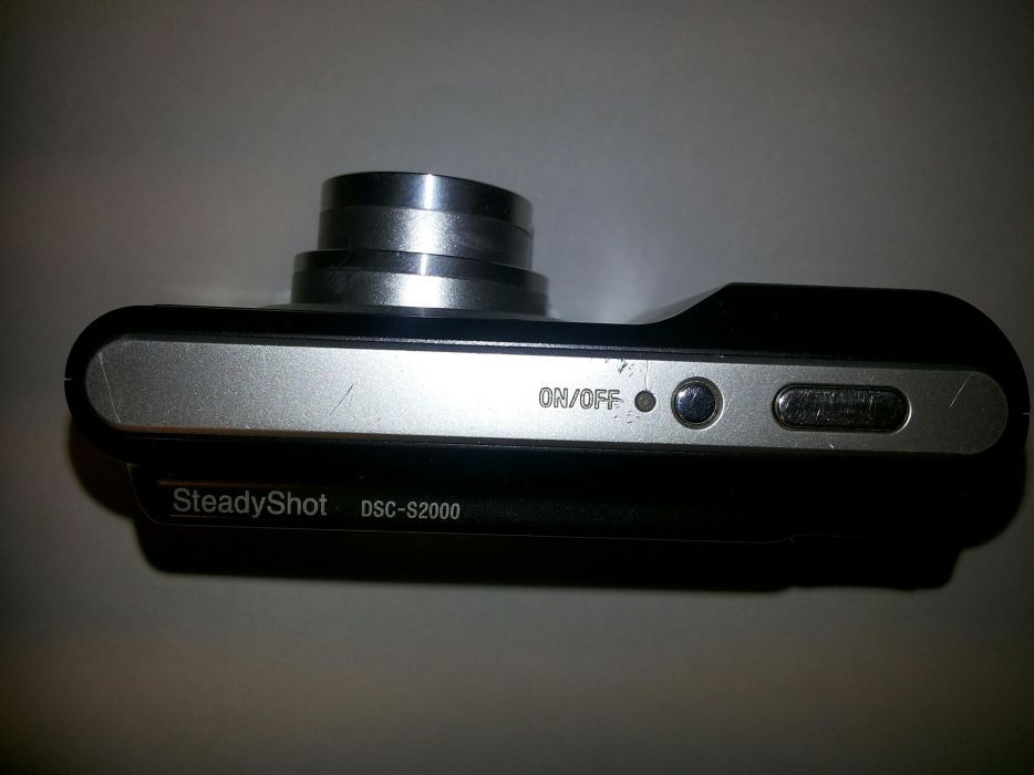 Фотоаппарат Sony Cyber-shot DSC-S2000