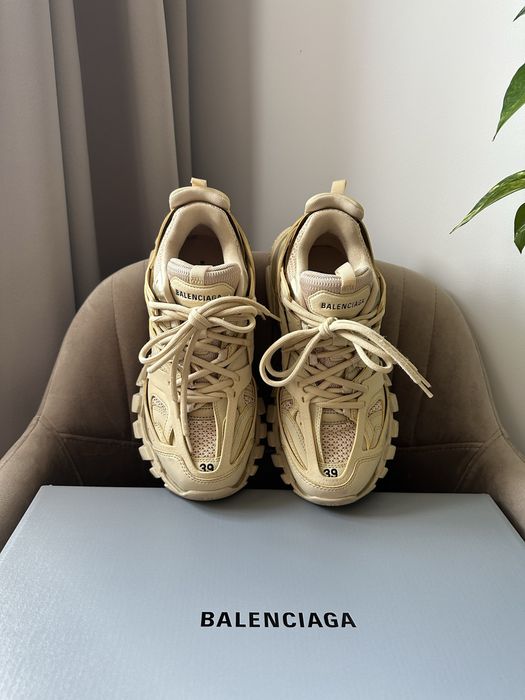 Balenciaga track 3 sneakersy beige nude
