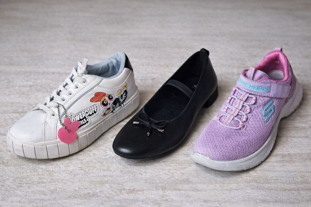 Zestaw butów dziewczęcych r. 35 | Skechers +sneakersy 3 pary  za 80zl