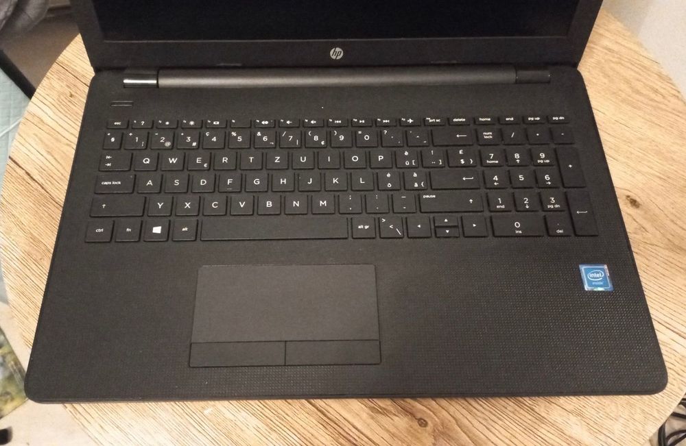 HP 250 G6 3168NGW 8GB/500GB bateria 6 godzin