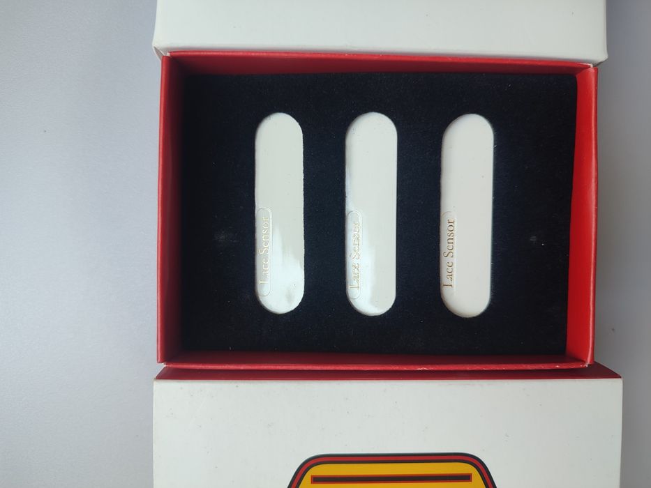 Lace Sensor Gold pickups