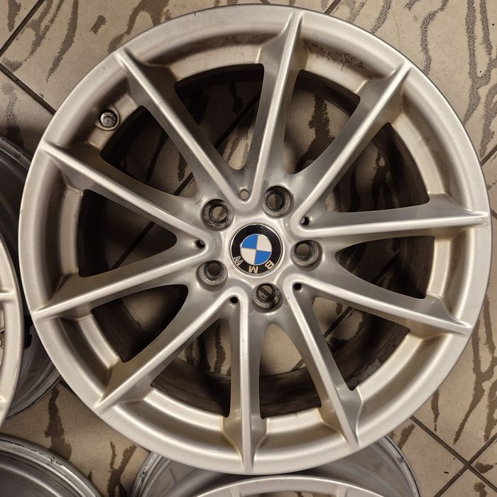 201) Felgi BMW 17 cali