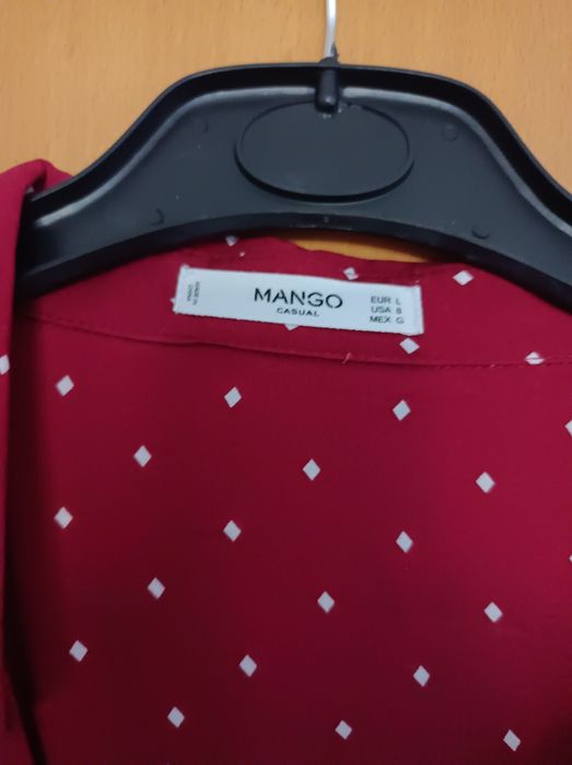 Blusa Mango com pintas