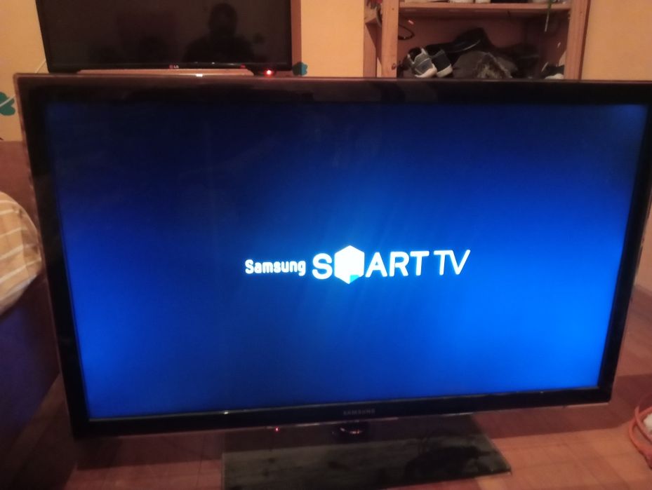 Selling a Smart TV in Good Condition64739220365826121