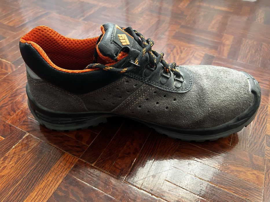 Sapato de trabalho com biqueira reforçada 43