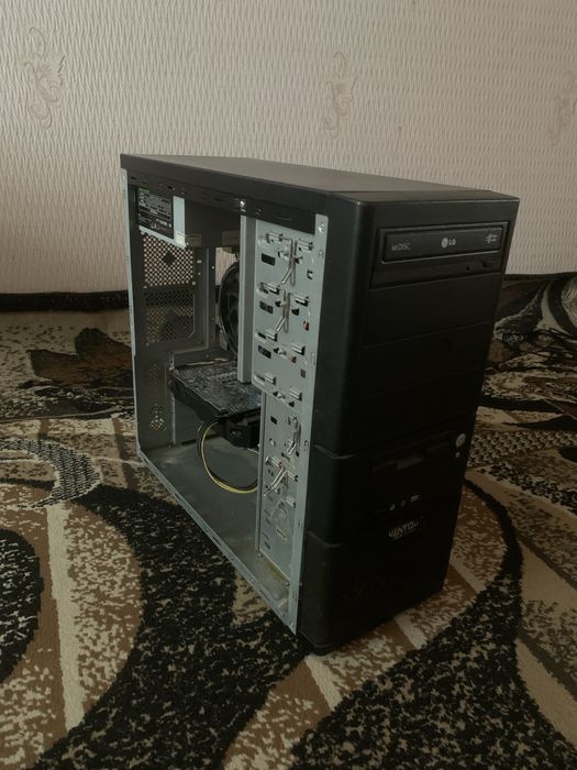 Компютер для роботи, навчання, та не дуже тяжких ігор