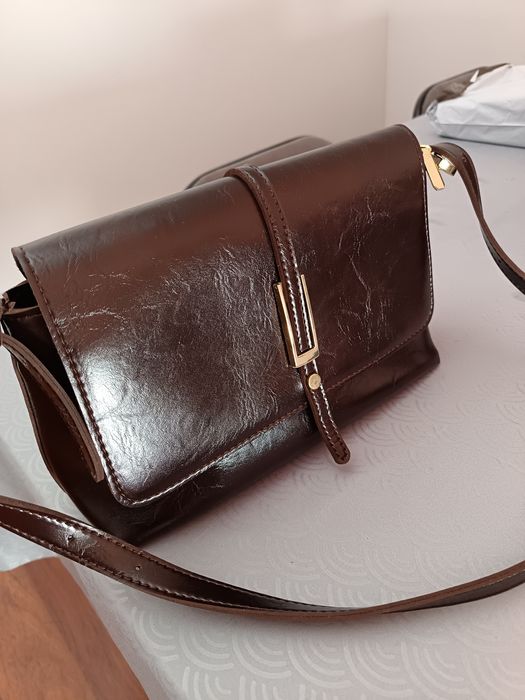 Bolsa marrom retangular