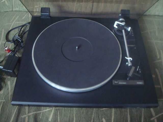 Продам проигрыватель винила Dual