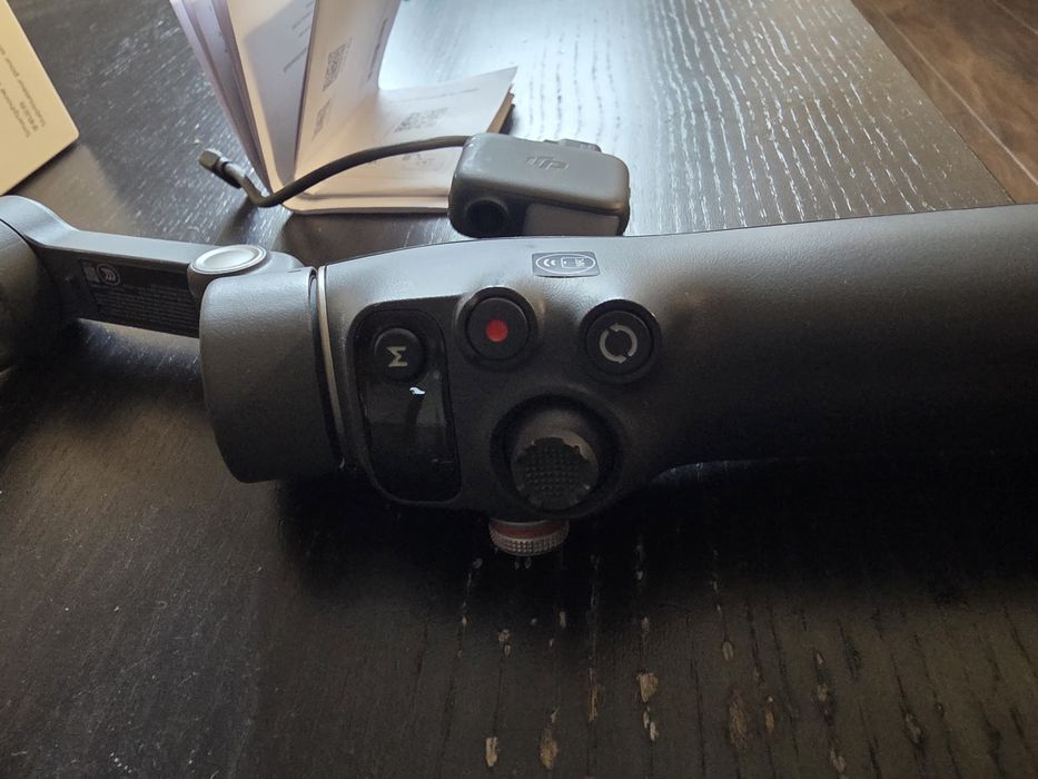 Gimbal Dji Osmo Mobile 8 plus lampa