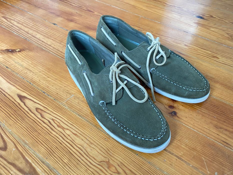 Sapato de vela em pele Lefties como novo