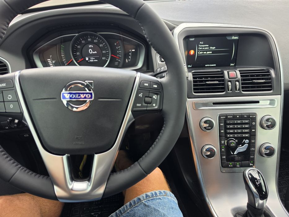 Продам Volvo xc60 2016 2.0