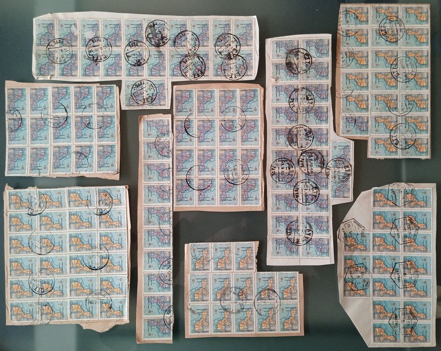 Várias centenas de selos sob fragmento
25 eur