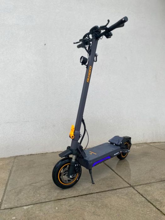 Ausom K20.