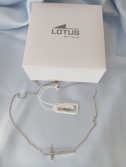 Naszyjnik damski Lotus