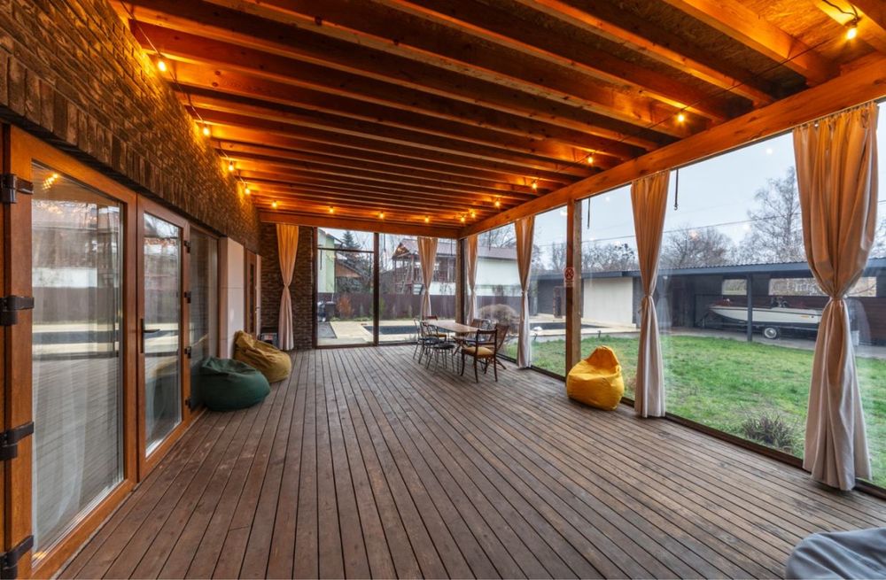 Подобова оренда будинок біля м. Лівобережна 149кв.м Є світло