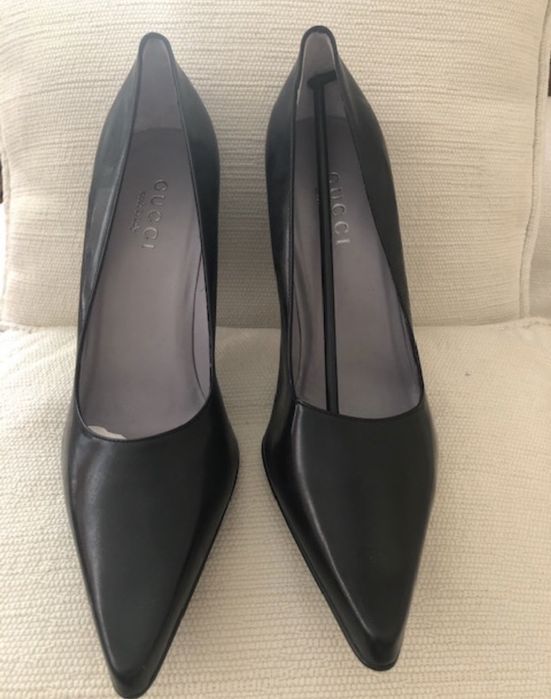 Sapatos pretos Gucci