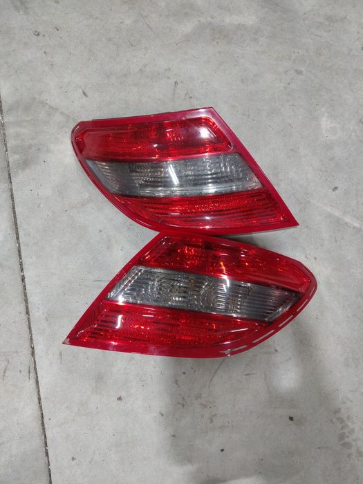 Farolins w204 carro