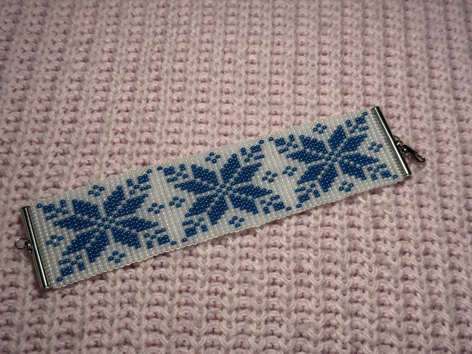 Браслет з бісера