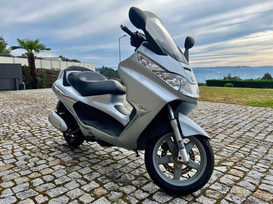 Piaggio X8 125 (Poucos Kms)