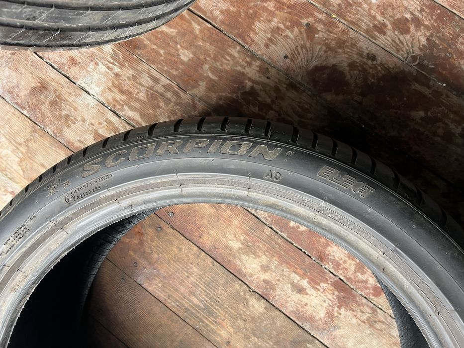Резина літо 255 40 r21 , 235 45 r21 pirelli
