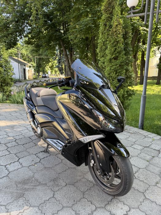 Продам Yamaha T-Max 530