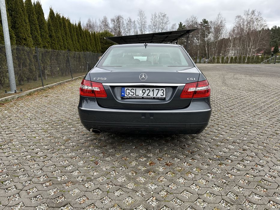 Mercedes-Benz W212 E250CGI Avantgarde(Benzyna) z automatyczną skrzynią