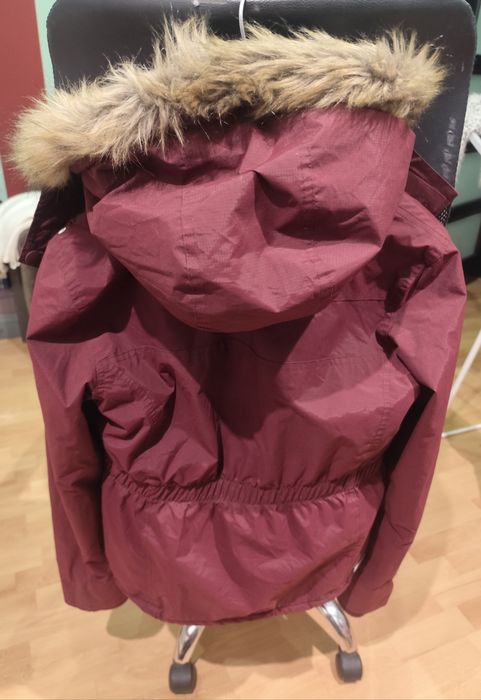 Bordowa Kurtka Superdry z serii Wind Attacker Engineered
Seria: The Wi