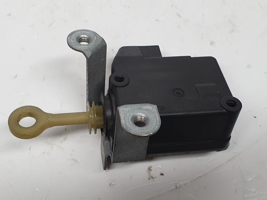 Motor Fecho Mala PEUGEOT 107
