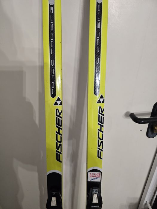 Narty biegówki z łuską idealny stan 174 cm.FISCHER orbiter crown