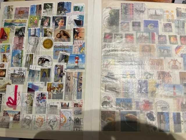 Selos de todo o Mundo, Lote de 100, com 10 ou mais países diferentes