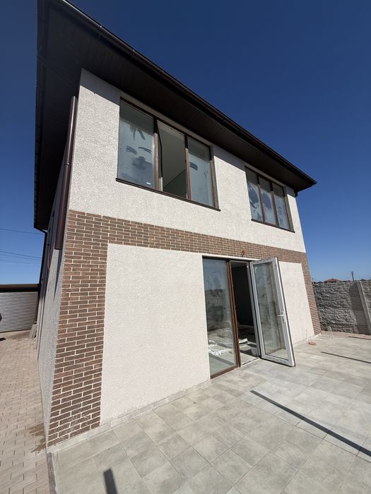 Без комиссии! Дом, Червоный Хутор. 170 м2, участок, гараж