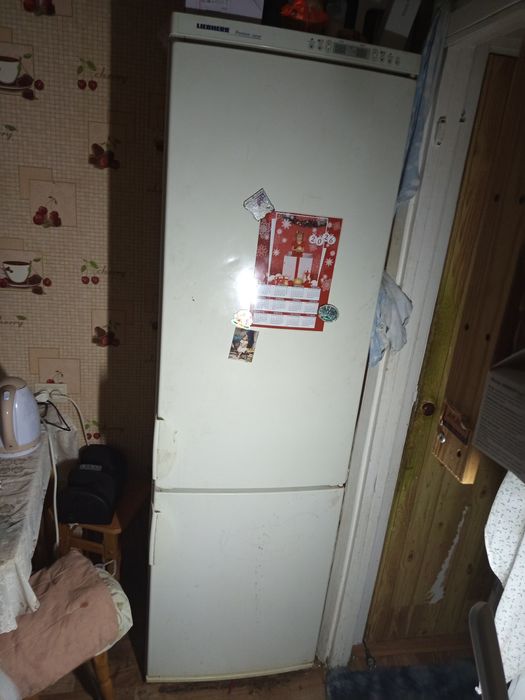 Холодильник  )робочій