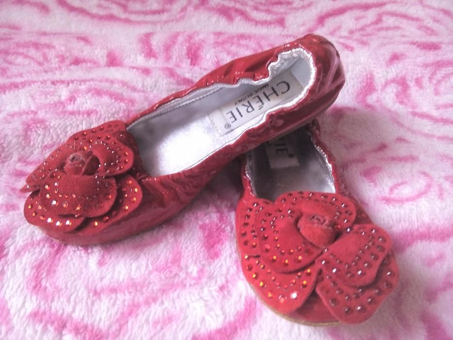CHERIE Италия шикарные красные лаковые туфли-балетки 28р