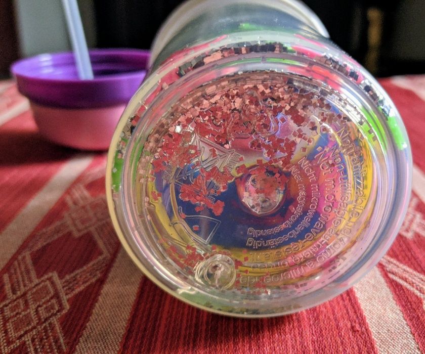 Garrafa Criança Desenhos Brilhantes | Suporte Pescoço | Envio gratis*