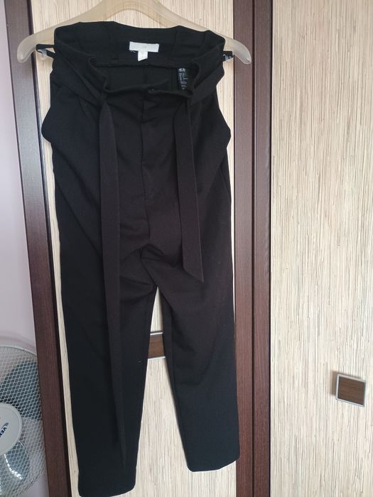 Spodnie materiałowe