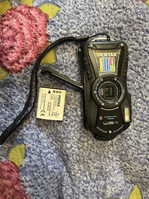 Фотоапарат Pentax WG-1 (без зарядного пристрою)
