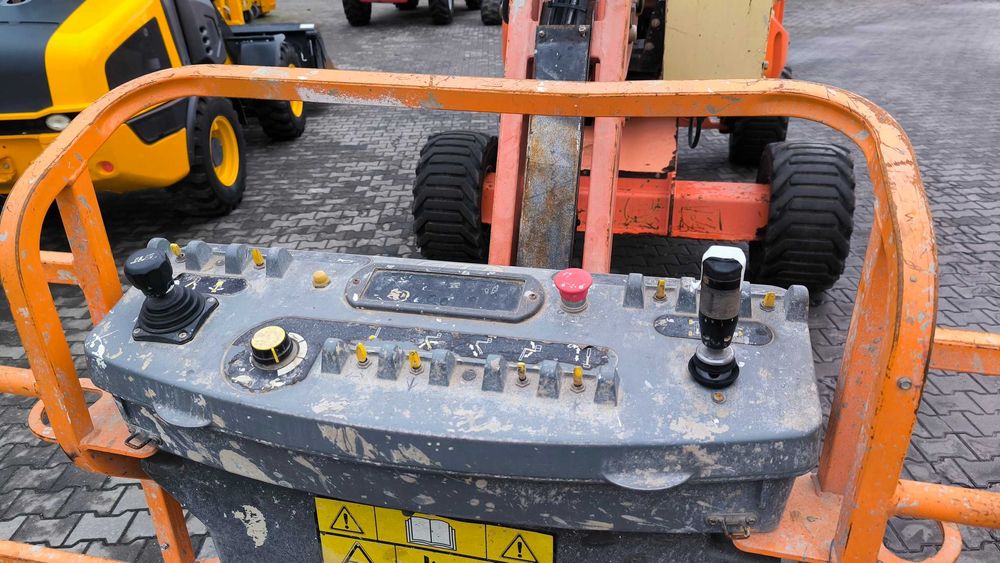 DUT do 06/2027 - Spalinowy podnośnik koszowy JLG 450 AJ Rok produkcji 2014