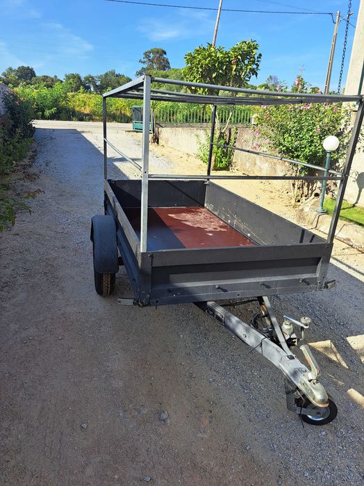 Reboque para carro