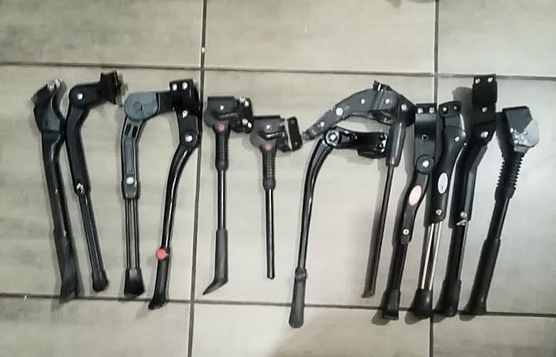 Велоаксессуары грипсы подножки педали подсидельные штырь защита насос