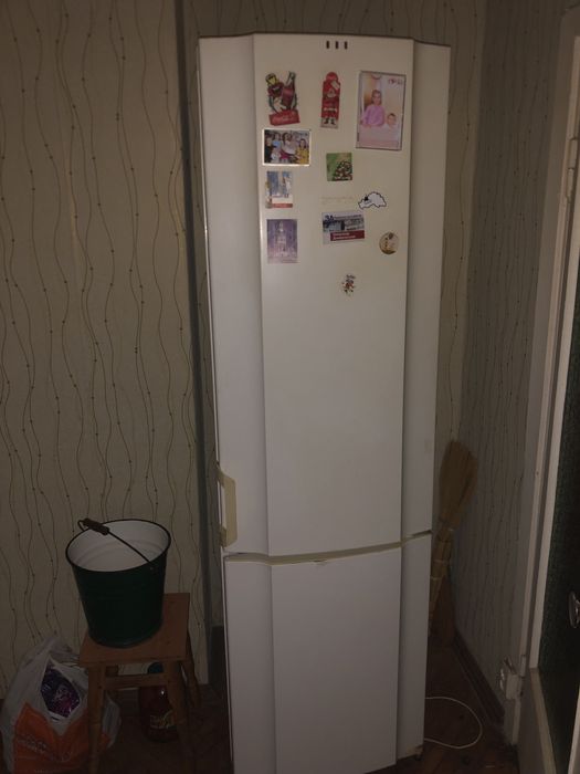 Холодильник б/у, у гарному робочому стані