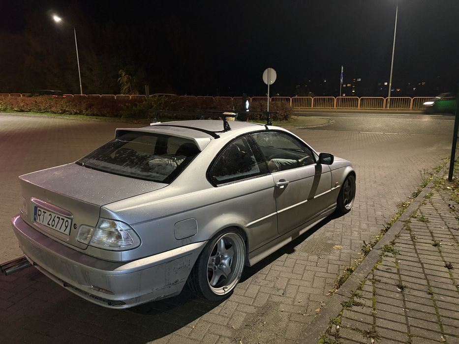 Bmw e46 coupe 323i