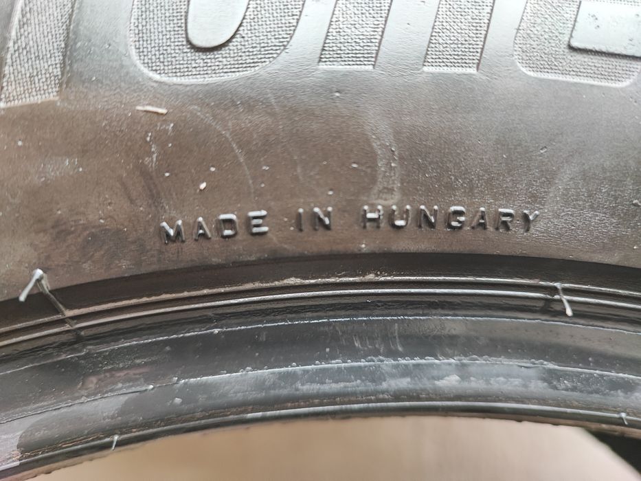 Bridgestone BLIZZAK LM005 (225/55R18 102V)