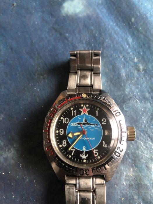 Продам часы класные и не рабочие