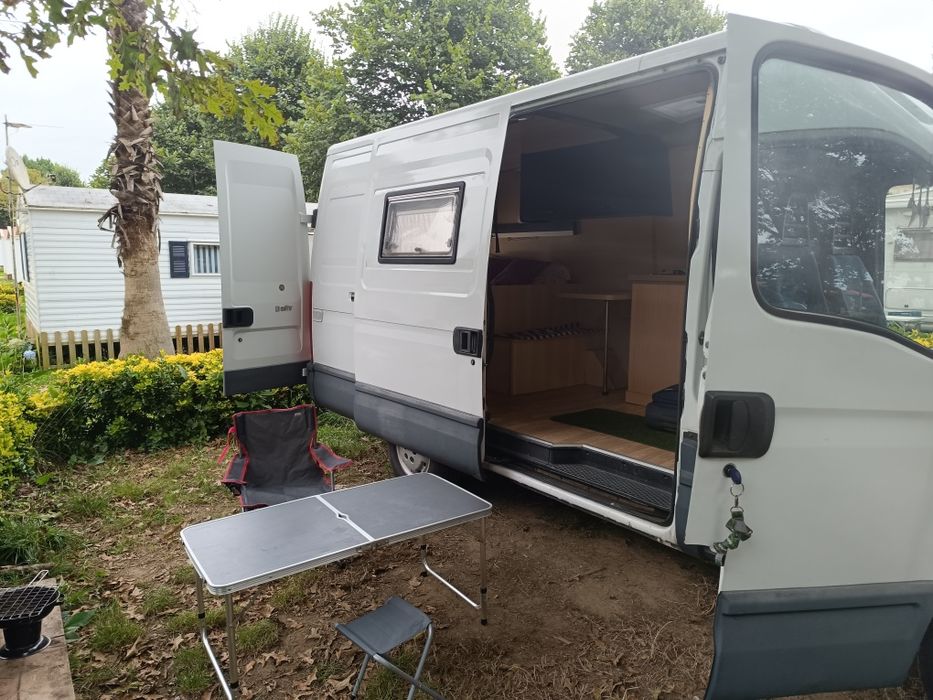 Autocaravana Iveco Impecável