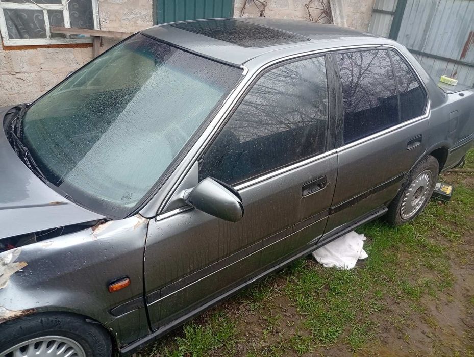 Продам авто по запчастинам або цілим