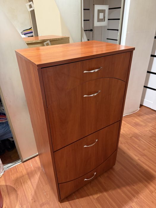 Тумба для взуття в ідеальному стані