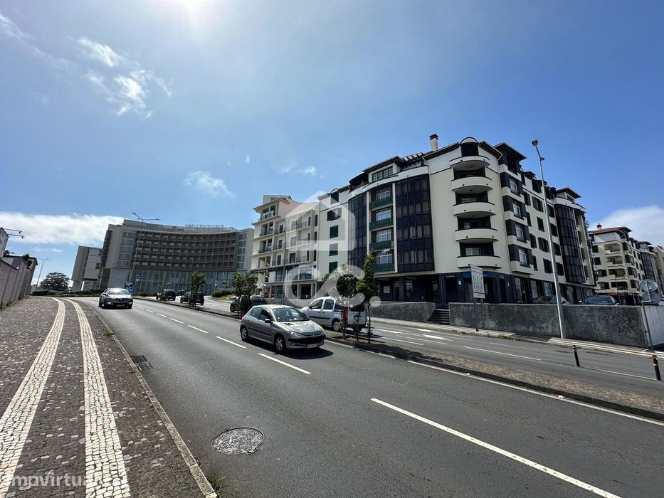 Apartamento com 3 Quartos - São Pedro - Ponta Delgada