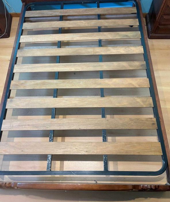 CAMA DE CASAL de Madeira maciça