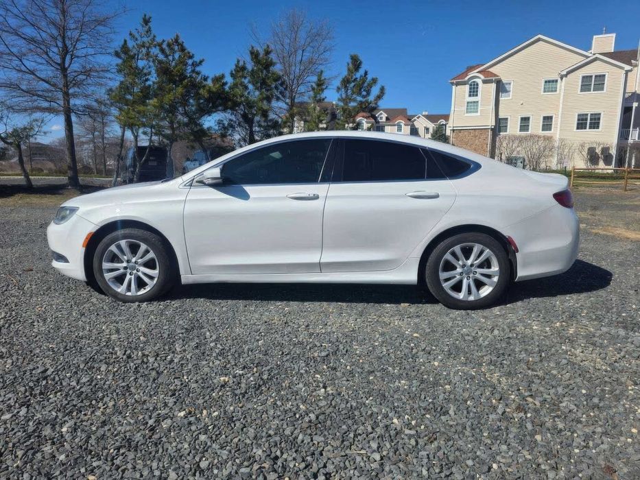 Chrysler 200 S      2015